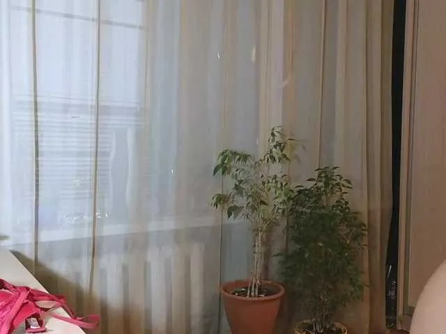 Live sex webcam photo for MilkaMilfMilka #290332911