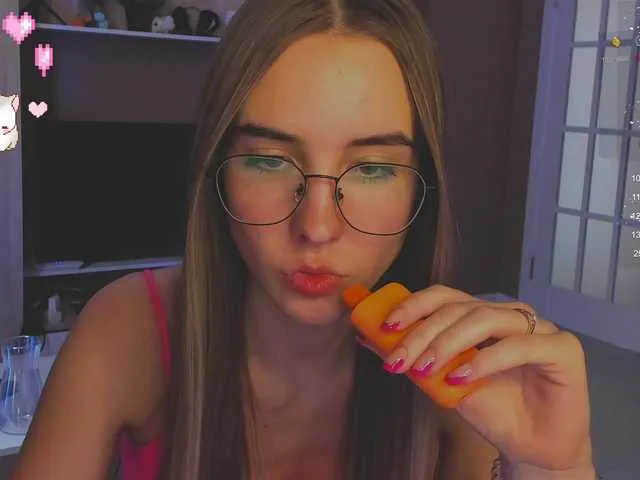 Live sex webcam photo for Milkaff- #276793838