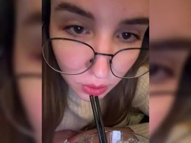 Live sex webcam photo for Milkaff- #290736179