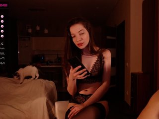 Live sex webcam photo for MilkyLona #229875721