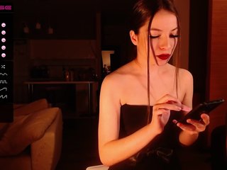 Live sex webcam photo for MilkyLona #230806700