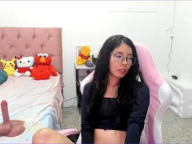 Live sex webcam photo for Milley777 #291363469