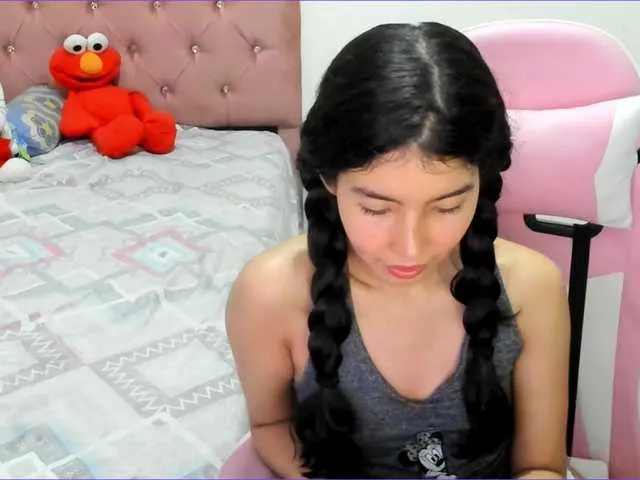 Live sex webcam photo for Milley777 #291593126