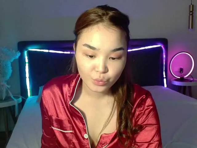 Live sex webcam photo for MillieMi #276225238