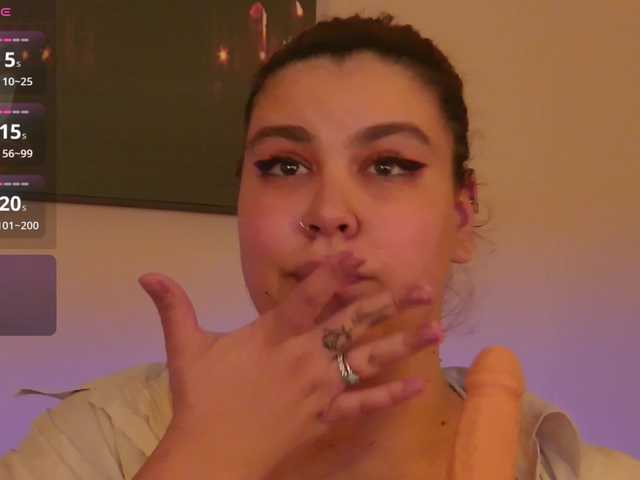 Live sex webcam photo for MilllieJoy #291063006