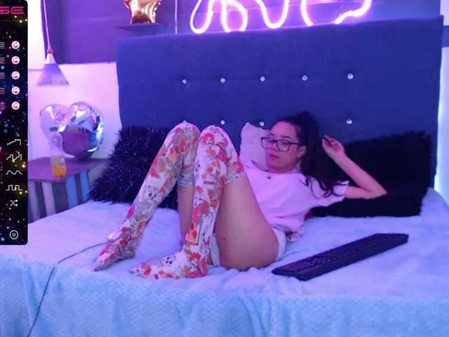 Live sex webcam photo for Milly-Sweet #273141668