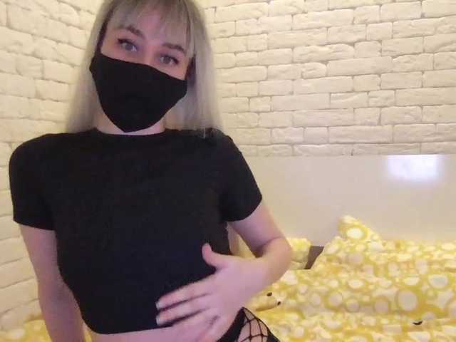 Live sex webcam photo for MillyMiyano #272491685