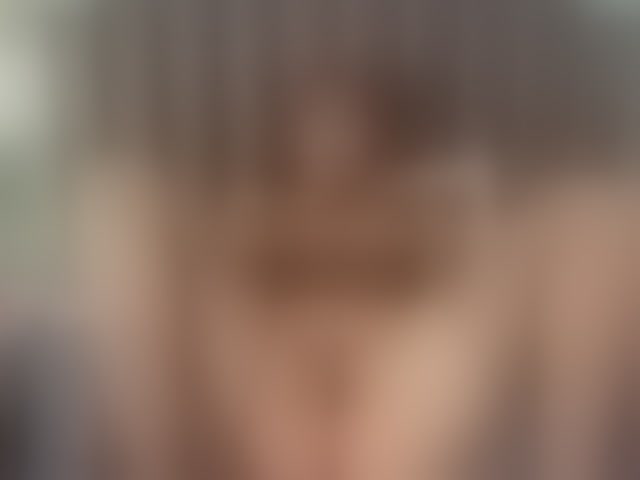 Live sex webcam photo for MiluVega #293760964
