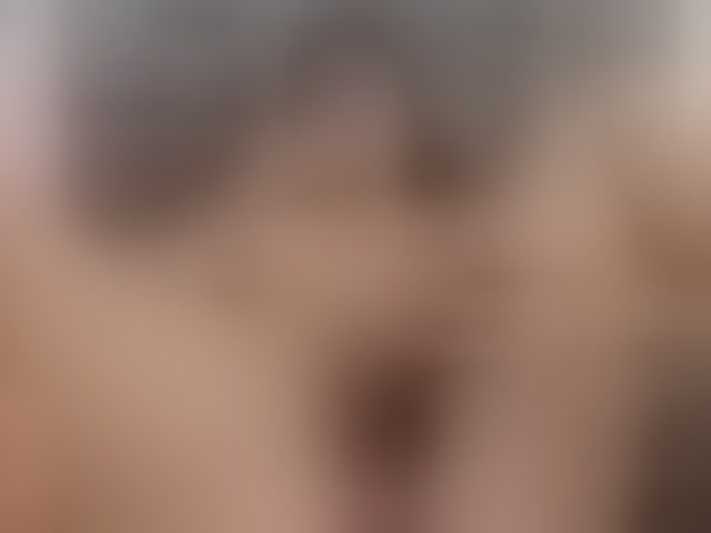 Live sex webcam photo for MiluVega #294002628