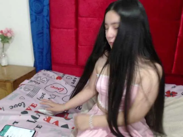 Live sex webcam photo for MilyCandy #276582142