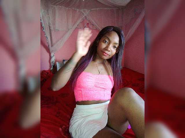 Live sex webcam photo for Mimihot1 #276302749