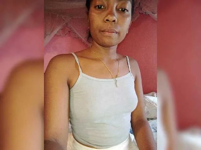 Live sex webcam photo for Mimihot1 #276312840