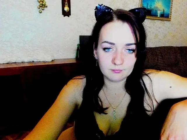 Live sex webcam photo for minashine #271690436