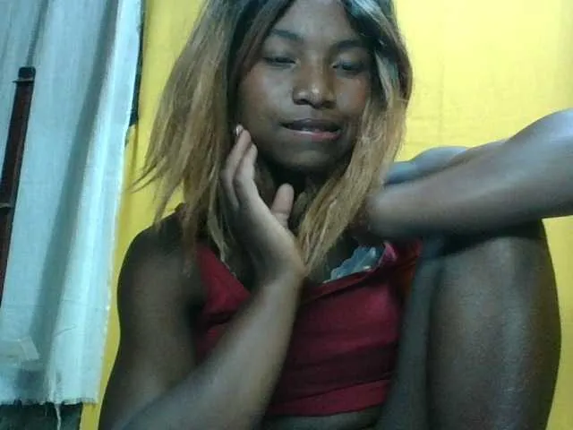 Live sex webcam photo for Minah-asian #277806833