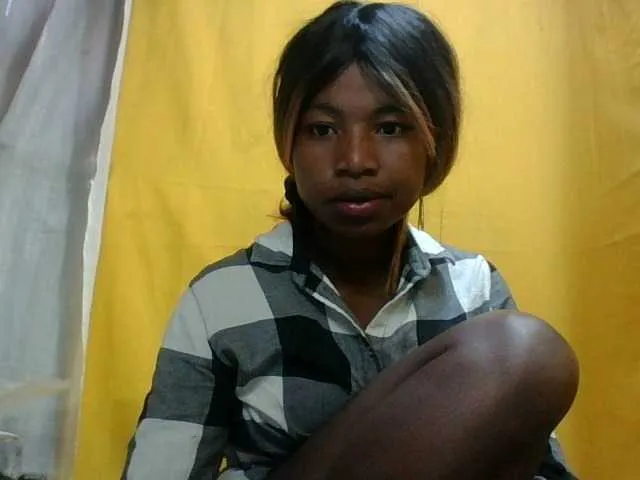 Live sex webcam photo for Minah-asian #277842071