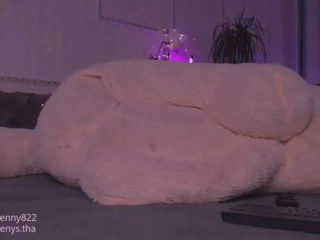 Live sex webcam photo for Mindteasing #277505613