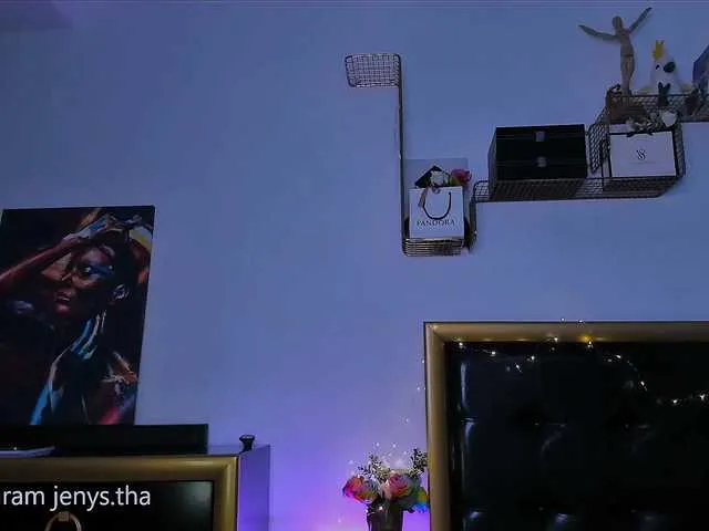 Live sex webcam photo for Mindteasing #290273372