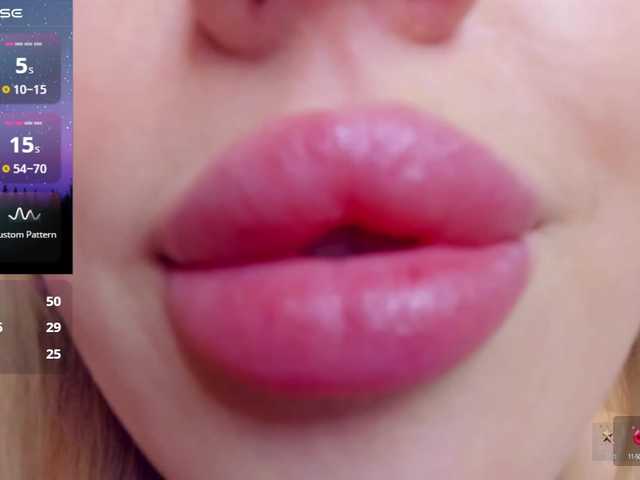 Live sex webcam photo for MindyKally #290586615