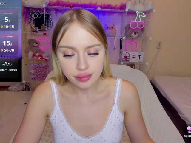 Live sex webcam photo for MindyKally #290597102