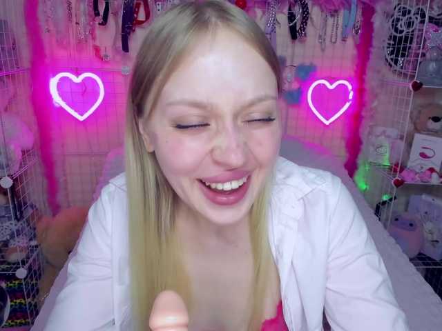 Live sex webcam photo for MindyKally #290726595