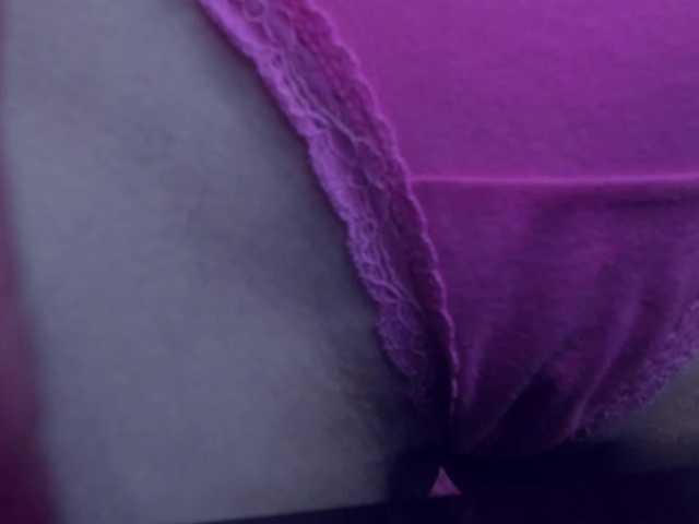 Live sex webcam photo for MindyKally #290767412