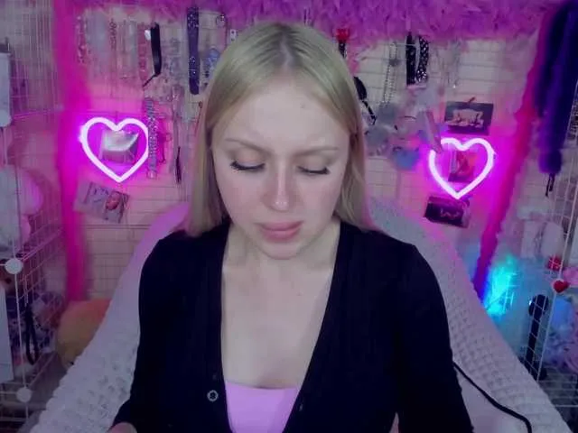 Live sex webcam photo for MindyKally #291106972