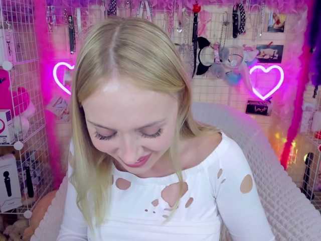 Live sex webcam photo for MindyKally #291304159