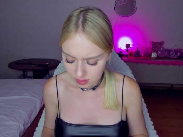 Live sex webcam photo for MindyKally #291420081