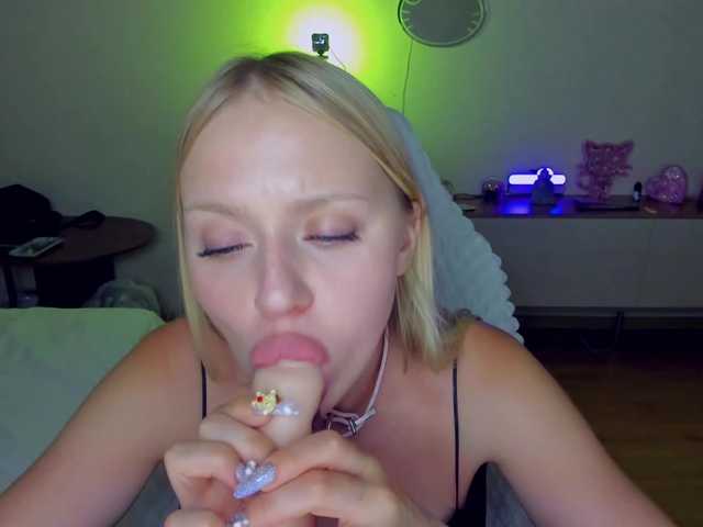 Live sex webcam photo for MindyKally #291626680