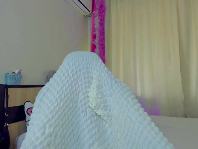 Live sex webcam photo for MindyKally #291838121