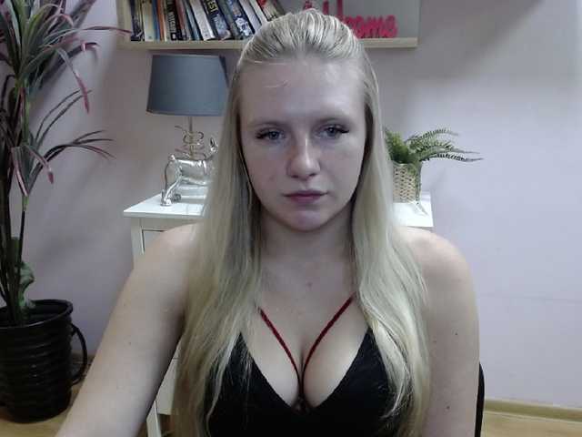 Live sex webcam photo for MindyPleasure #276063113