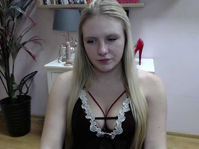 Live sex webcam photo for MindyPleasure #276724178