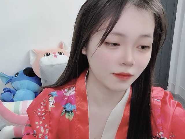 Live sex webcam photo for MinhHa-studen #276999545