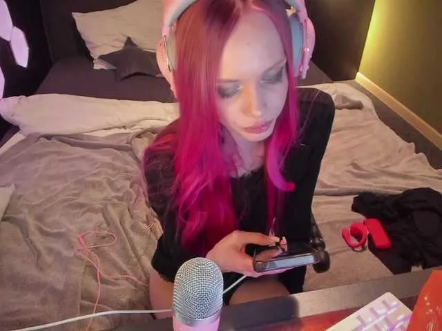 Live sex webcam photo for Mini-tiny #292305009