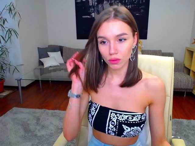 Live sex webcam photo for MiniCalm #273147234