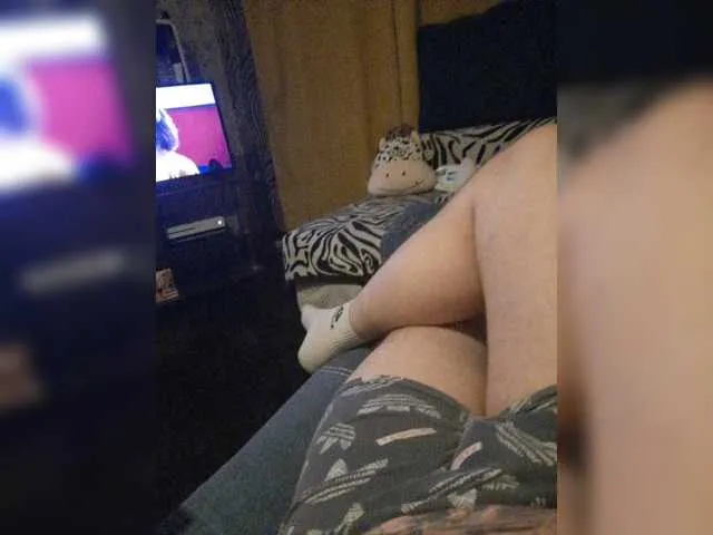 Live sex webcam photo for Minizombiekc #275665910