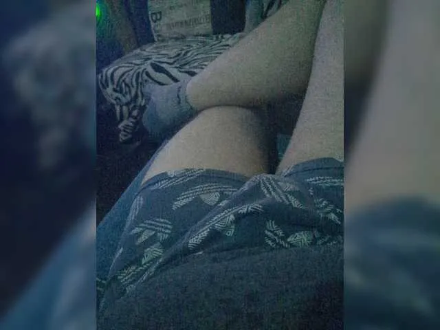 Live sex webcam photo for Minizombiekc #276657105