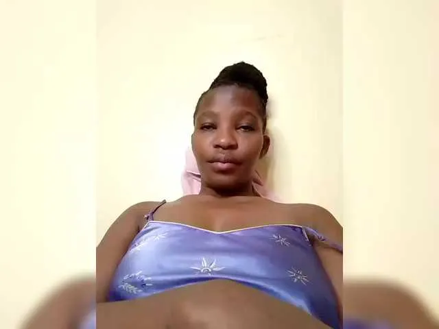 Live sex webcam photo for Minlavine #291144071