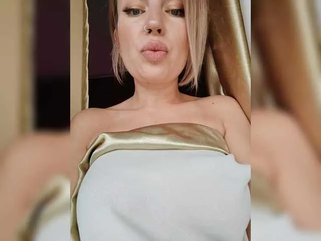 Live sex webcam photo for MinniMia #292267530