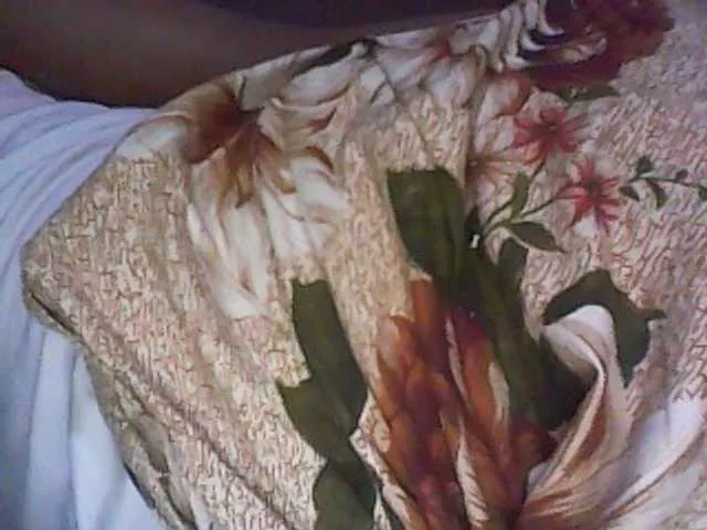 Live sex webcam photo for Minouche6 #277037226