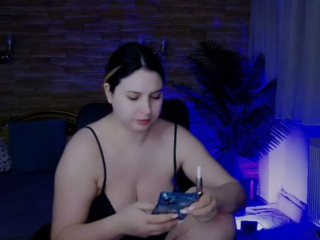 Live sex webcam photo for MiraHaze #290622876