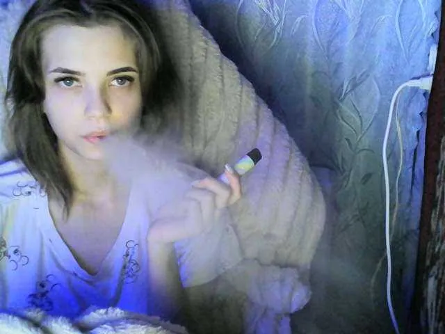 Live sex webcam photo for MiraPics #271868472