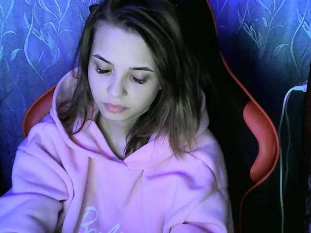 Live sex webcam photo for MiraPics #271914689