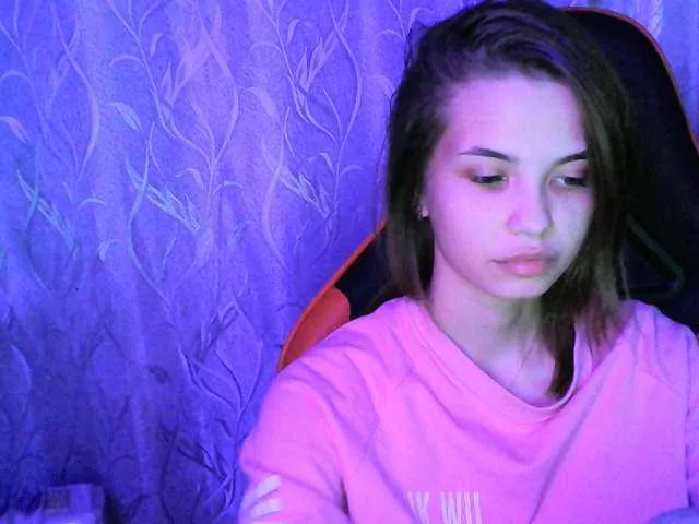 Live sex webcam photo for MiraPics #272288059