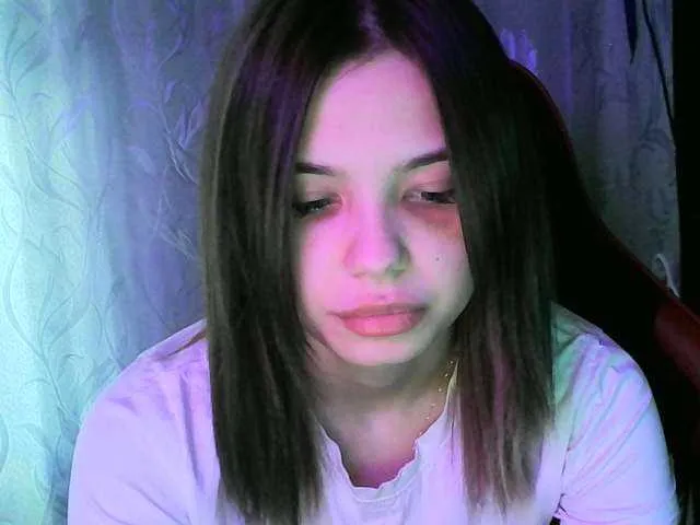 Live sex webcam photo for MiraPics #272423408