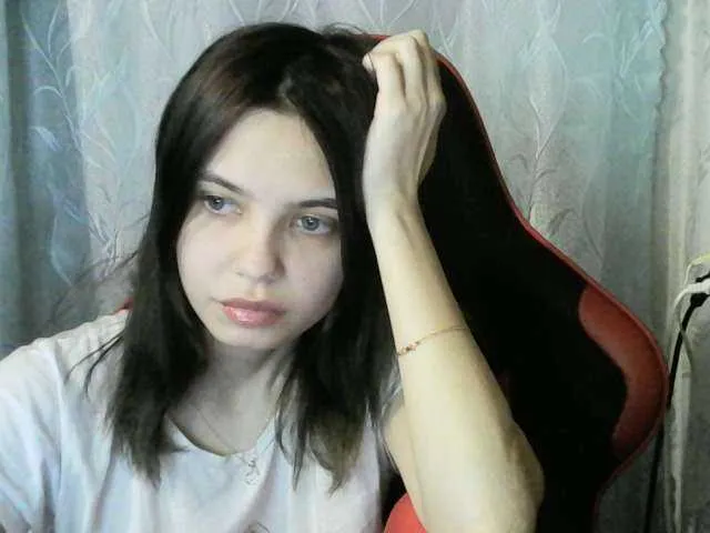 Live sex webcam photo for MiraPics #272813373