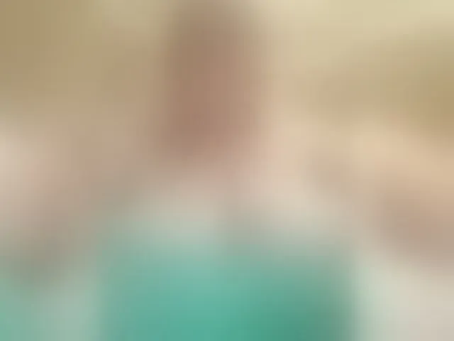 Live sex webcam photo for MiraRobens1 #294023566