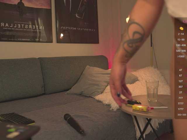 Live sex webcam photo for MiraWair #291745232