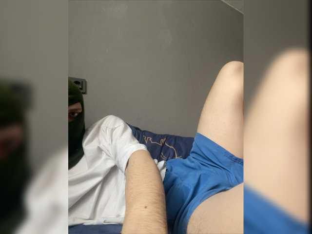 Live sex webcam photo for Miraclebeast #277215705