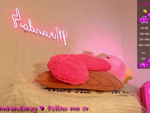 Live sex webcam photo for Miranda-Ray #273205663